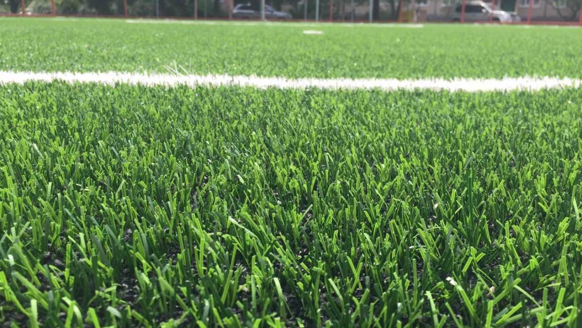 Штучна трава для футбольних полів
